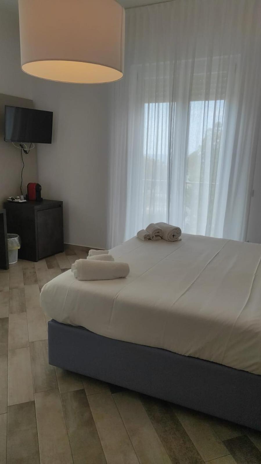 La Perla Del Tirreno Guest House Sapri Buitenkant foto